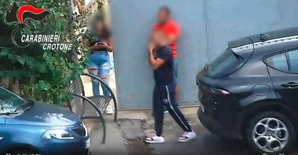 images Traffico di droga a Crotone: coniugi arrestati