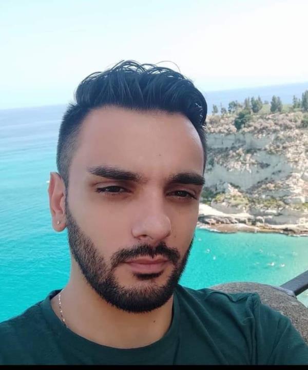 La vittima dello scontro mortale a Crotone è un meccanico di 32 anni images La vittima dello scontro mortale a Crotone è un meccanico di 32 anni