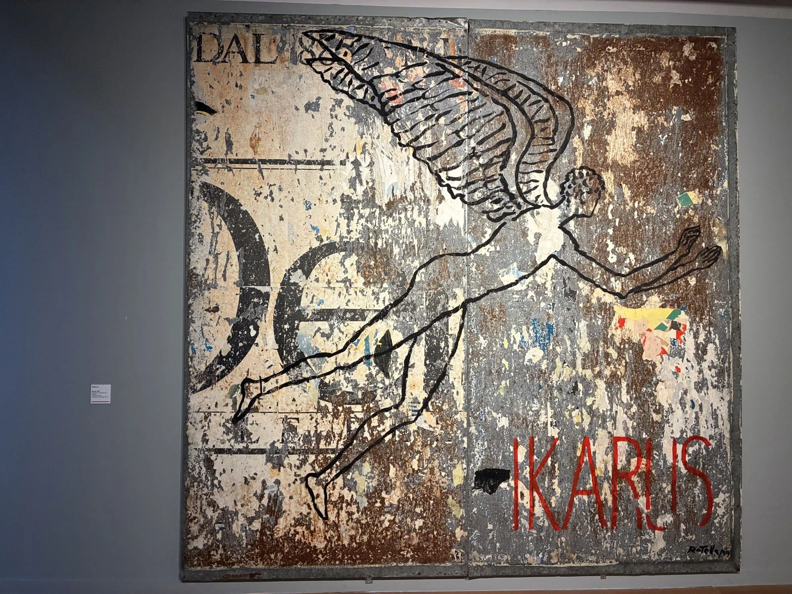Catanzaro, Mimmo Rotella è “Monumentale”: al San Giovanni l'arte che parla a tutte le generazioni