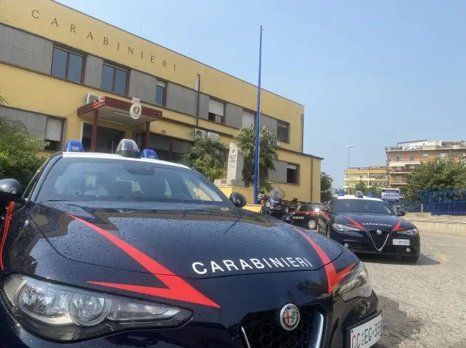 images Stalettì, rubavano in pieno giorno nelle auto in sosta a Caminia: 2 ordinanze cautelari 