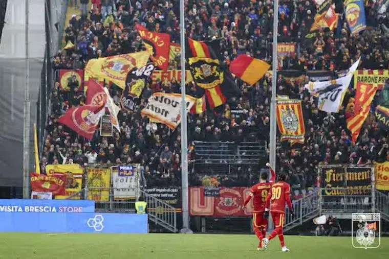 images Serie B, Catanzaro e Cesena in campo alle 15: le formazioni ufficiali