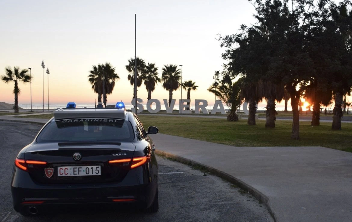 Controlli nel Soveratese: 5 patenti ritirate e sanzioni per oltre 3.800 euro
