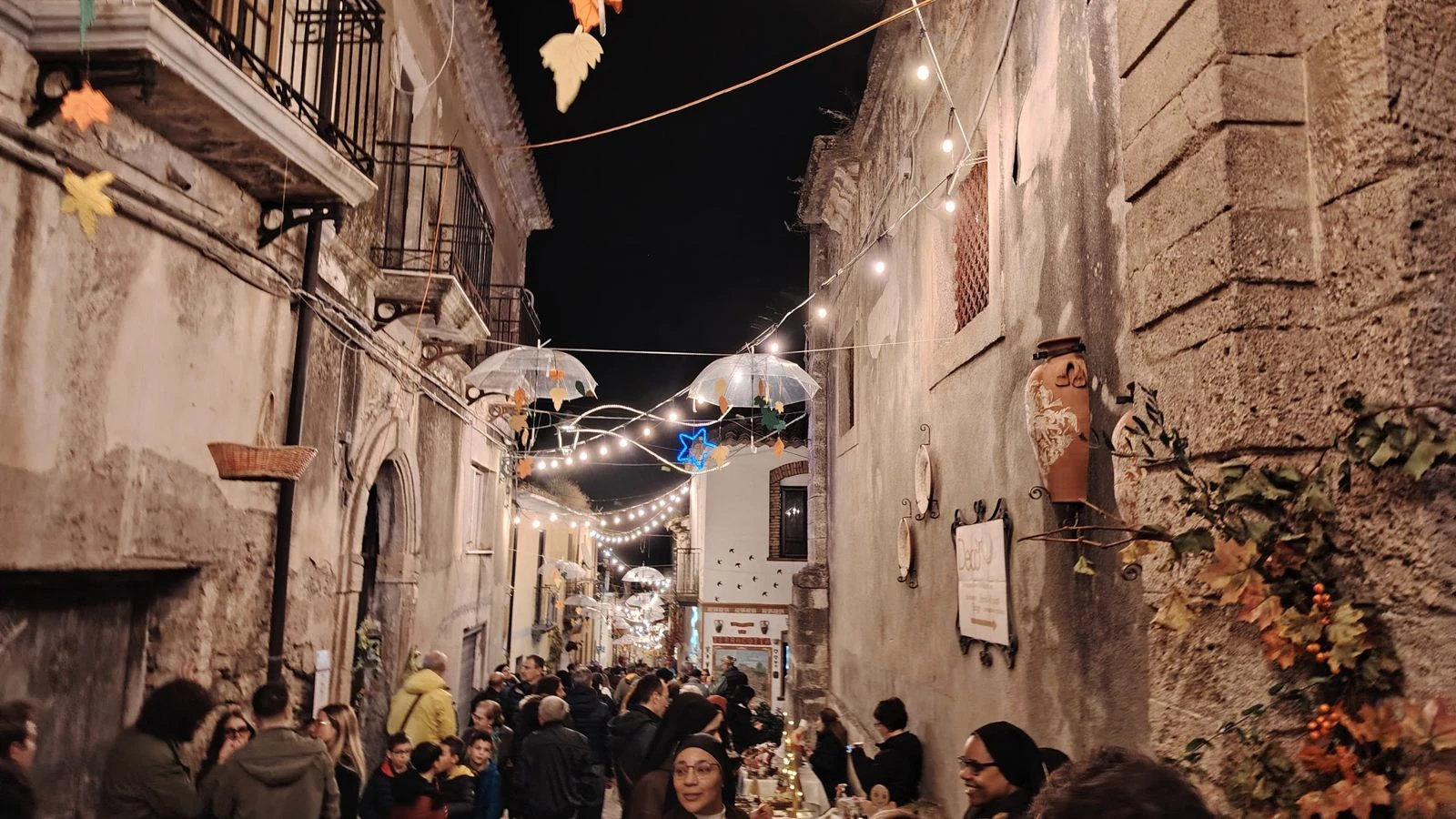 Successo per la II edizione di “Bacco al Borgo” a Squillace Antica