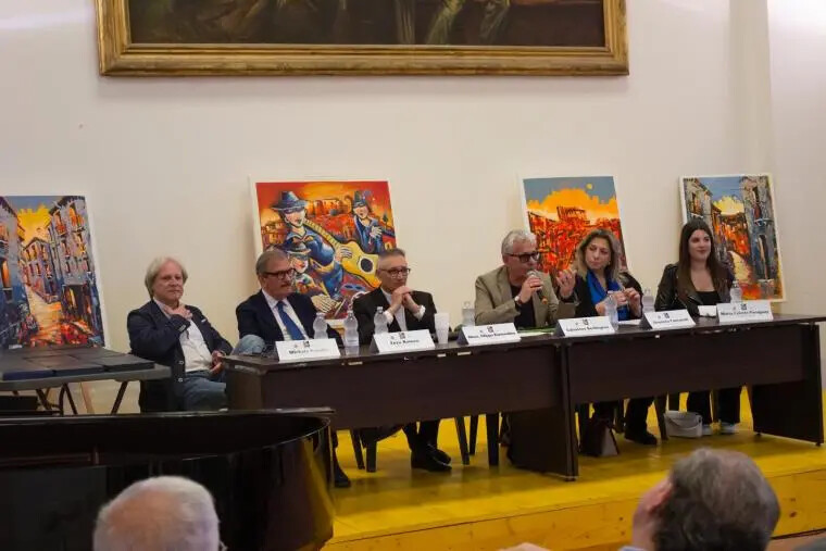 images Vibo, a scuola di storia con studenti e sindaci del passato 