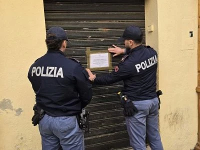 Crotone, controllo del territorio: due locali chiusi nel Centro storico