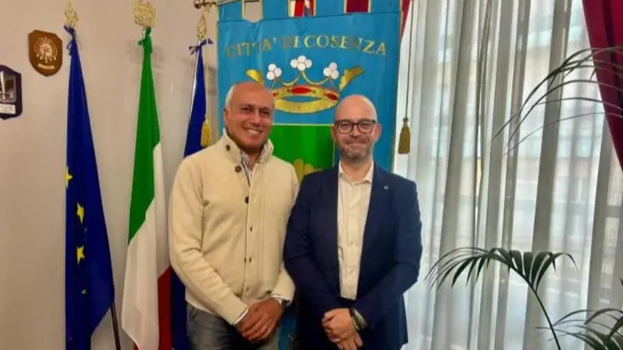 images Cosenza, il sindaco Caruso riceve il Segretario generale Cisl Sapia: la priorità è lavorare per i giovani