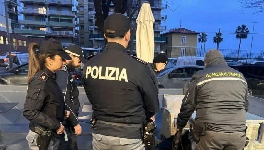 Irregolarità sulla sicurezza e lavoro in nero, sospesa discoteca nel Catanzarese 