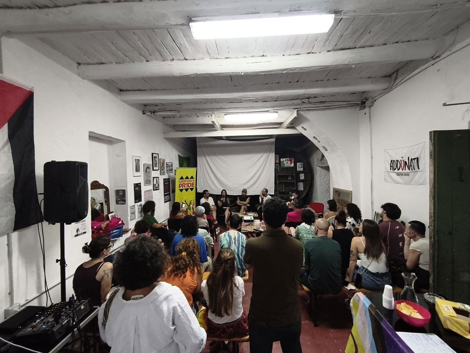 images Verso il Pride "Queer & Ora": confronto tra diritti, memoria e testimonianze a Lamezia

&nbsp;