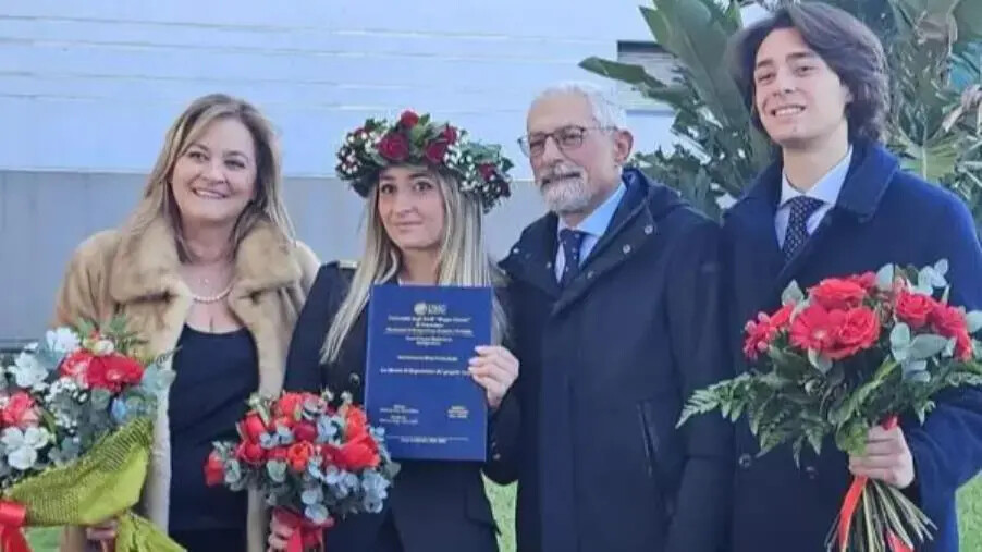 images Laurea in giurisprudenza per Lilia Catricalà: continua la storia di una famiglia di giuristi illustri a Chiaravalle Centrale
