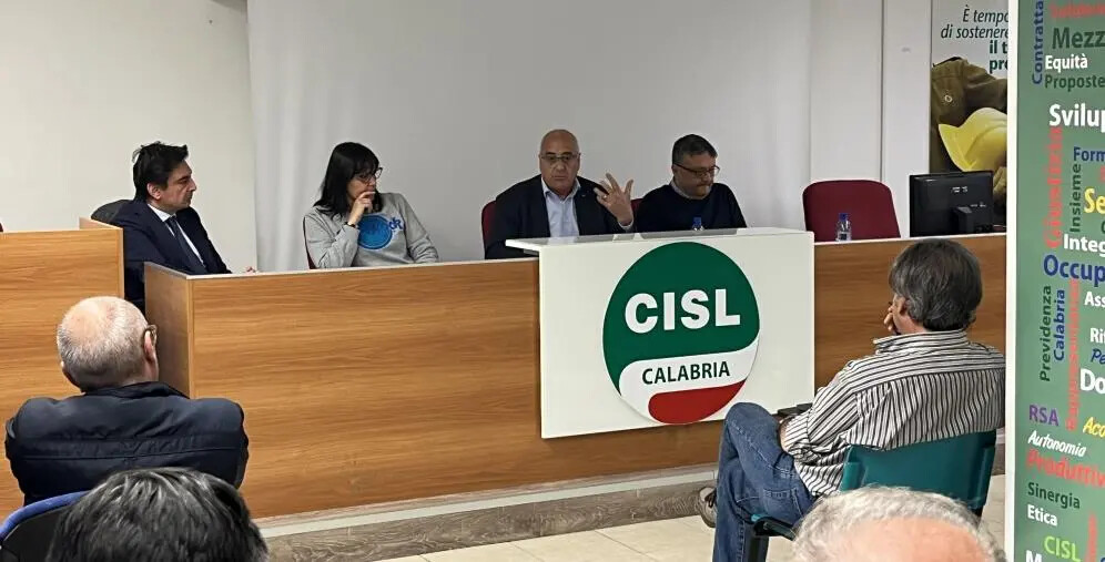 Esecutivo Cisl, Russo: "Qualità e sicurezza sul lavoro, attrattività dei territori, servizi sanitari da migliorare" images Esecutivo Cisl, Russo: "Qualità e sicurezza sul lavoro, attrattività dei territori, servizi sanitari da migliorare"