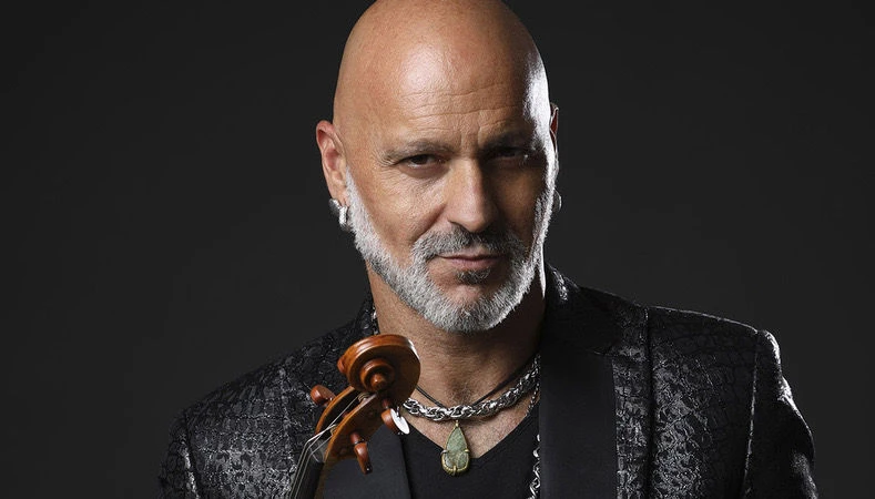 Ama Calabria, a Catanzaro e Lamezia la musica di Alessandro Quarta con “I Cinque Elementi”: l’intervista