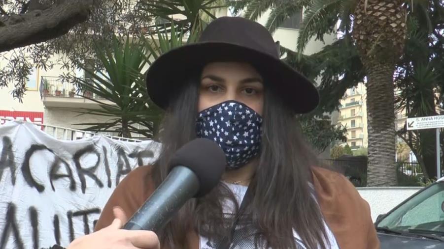 "Io e mio fratello bloccati all'aeroporto di Lamezia per errore. Rischiamo di perdere il posto di lavoro" images "Io e mio fratello bloccati all'aeroporto di Lamezia per errore. Rischiamo di perdere il posto di lavoro"