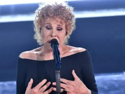Addio a Ornella Vanoni, la voce elegante che incantò anche le estati calabresi