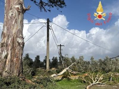images Maltempo in Calabria, Vigili del Fuoco impegnati in numerosi interventi su tutto il territorio 