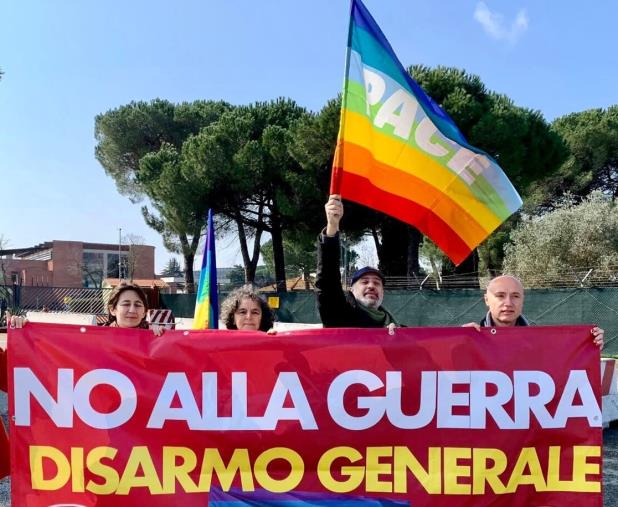 Primo maggio, l’Università delle Generazioni invia tutte le Nazioni a scendere in piazza "contro la guerra" images Primo maggio, l’Università delle Generazioni invia tutte le Nazioni a scendere in piazza "contro la guerra"