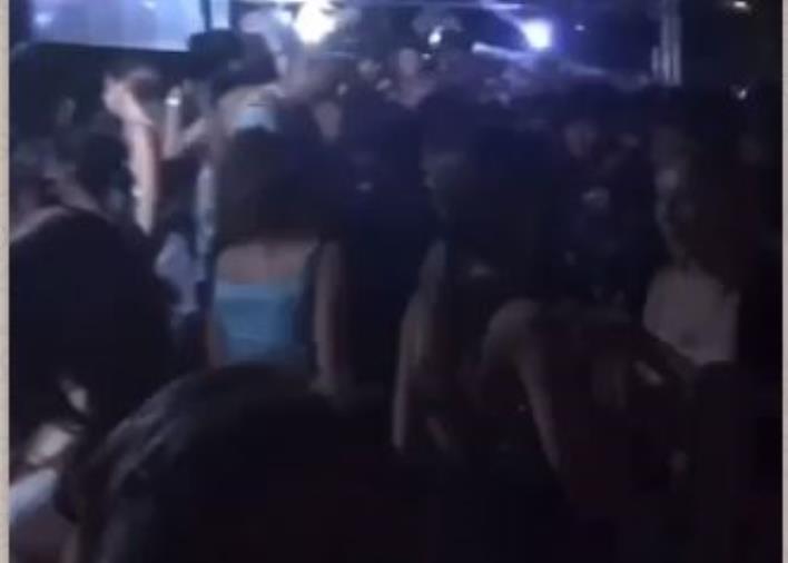 images Rissa in una discoteca nel Crotonese, emessi sei provvedimenti di "Divieto di accesso"