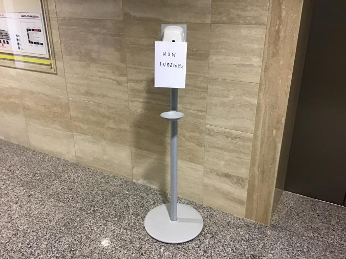 CSA-Cisal: "Nella Cittadella regionale oltre la metà dei dispenser igienizzanti fuori uso. Intervenire subito" images CSA-Cisal: "Nella Cittadella regionale oltre la metà dei dispenser igienizzanti fuori uso. Intervenire subito"