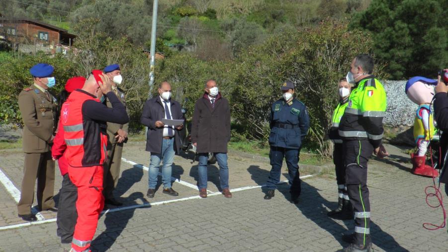 Iniziativa del Rotary club Tre Colli di Catanzaro alla struttura di Sala. "Processati oltre 100 tamponi al giorno" images Iniziativa del Rotary club Tre Colli di Catanzaro alla struttura di Sala. "Processati oltre 100 tamponi al giorno"