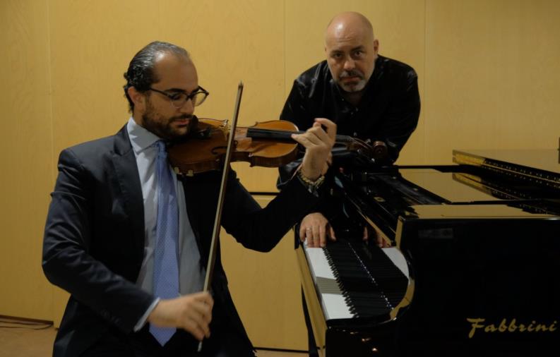 images Ama Calabria, concerto del Duo Mozart alla sala Mahler di Trebisacce