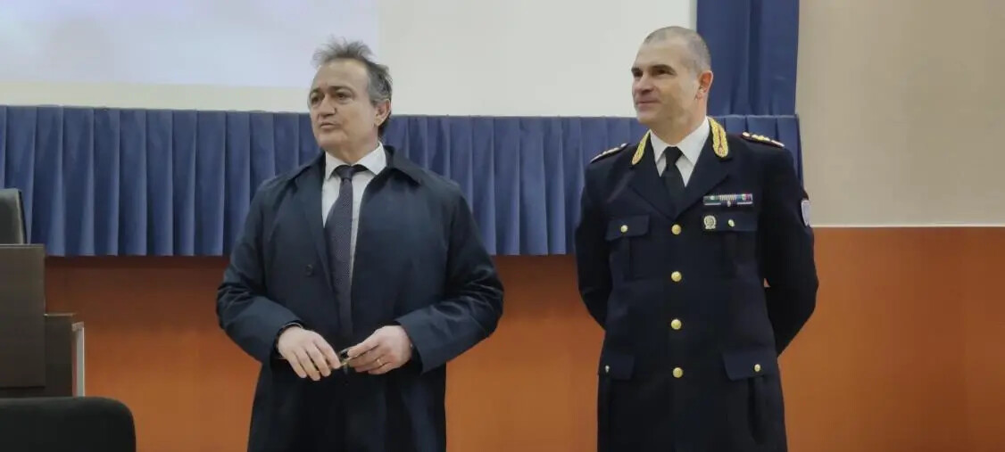 Si insedia il nuovo direttore della Scuola Allievi Agenti “Andrea Campagna” di Vibo images Si insedia il nuovo direttore della Scuola Allievi Agenti “Andrea Campagna” di Vibo