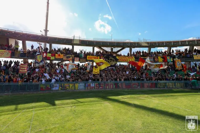 images Il corsivo giallorosso, appuntamento a sabato prossimo : al "Ceravolo" la partita del cuore