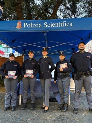 images Crotone, le iniziative della Polizia di Stato nell’ambito della campagna “… questo NON è AMORE”
