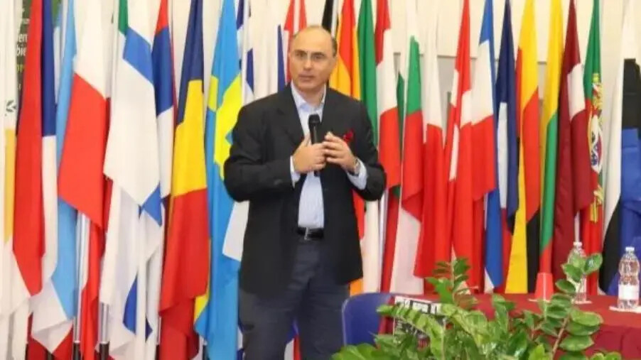 Chiaravalle Centrale, il “Ferrari” protagonista ai Laboratori AI di Milano images Chiaravalle Centrale, il “Ferrari” protagonista ai Laboratori AI di Milano