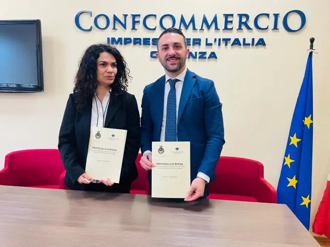 images Il sindaco di Aiello sigla un protocollo con Confcommercio per il rilancio dell'attrattività territoriale