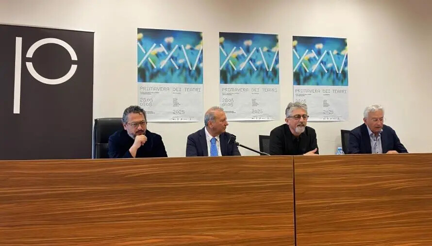 Venticinque anni di Primavera dei Teatri: presentata l’edizione 2025
images Venticinque anni di Primavera dei Teatri: presentata l’edizione 2025