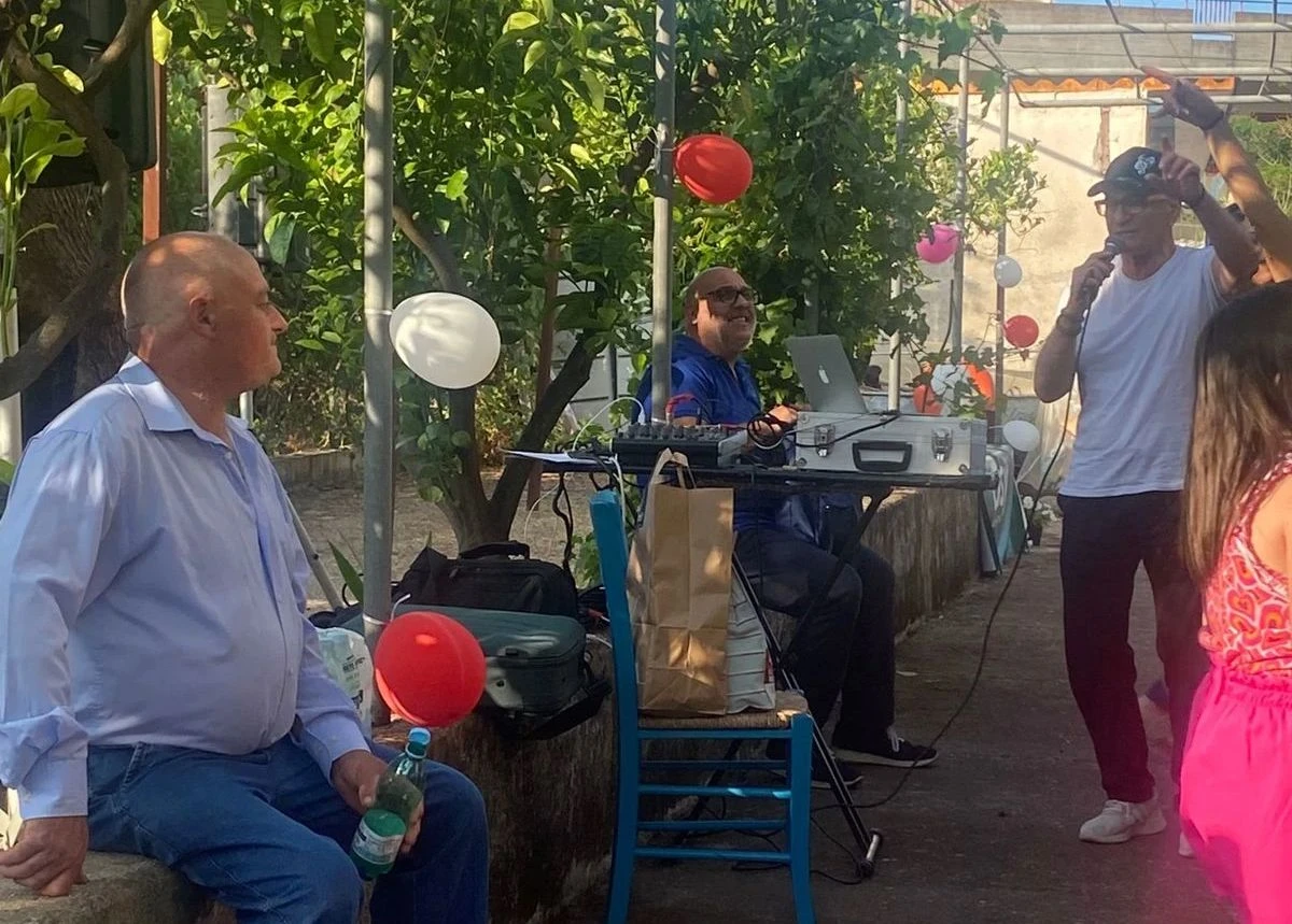 "Pets e bimbi in festa" a Montauro tra bolle di sapone, zucchero filato e camminate a sei zampe  