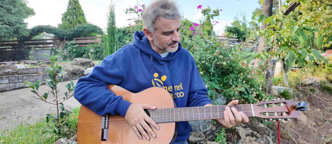 images "Canzoni d’amore per un paese in guerra": il nuovo disco di inediti del catanzarese Tommaso Talarico
