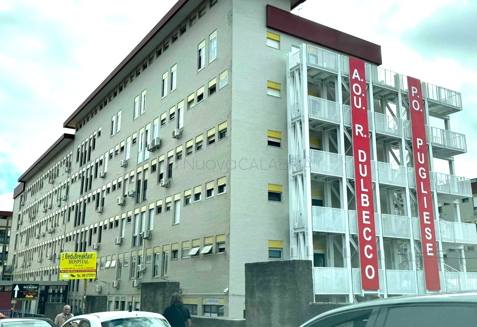 Catanzaro, "Non era una contusione ma una frattura": lettera-denuncia di una cittadina di Sellia Marina