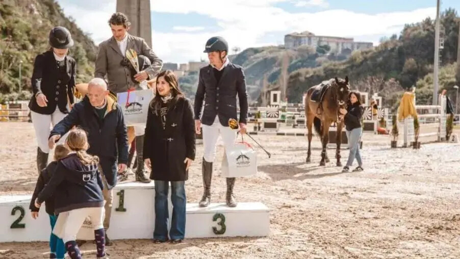 images Gran Premio al Centro Ippico "Valle dei Mulini": il culmine di una tre giorni di successo
