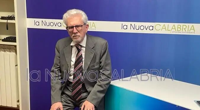 images Ospedale di Catanzaro, Puzzonia: “Servono tecnologie, non nuovi muri”