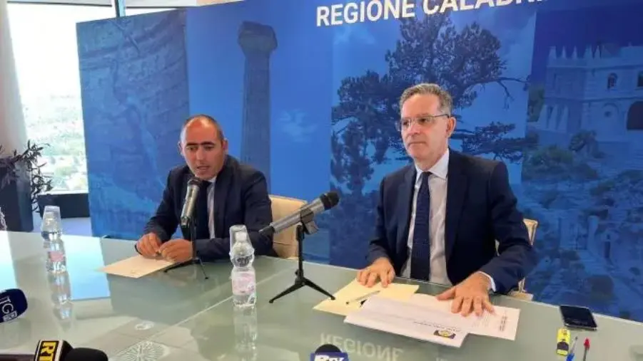 Sanità, presentato il servizio RECALL: liste di attesa più efficienti e riassegnazione appuntamenti a pazienti in coda
 images Sanità, presentato il servizio RECALL: liste di attesa più efficienti e riassegnazione appuntamenti a pazienti in coda