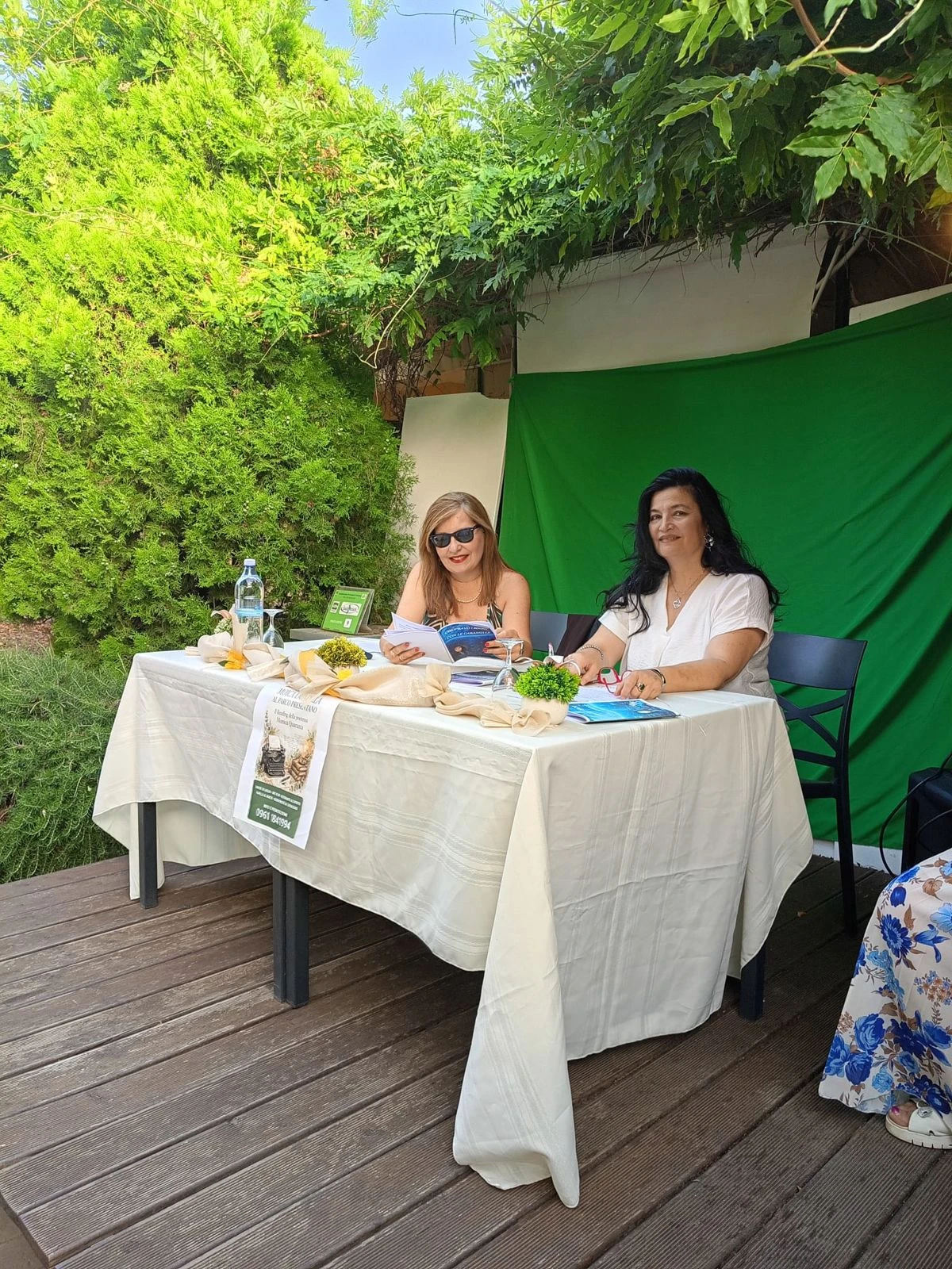 Catanzaro, la poesia protagonista al Parco della Biodiversità: successo per la presentazione del libro di Monica Quaranta
