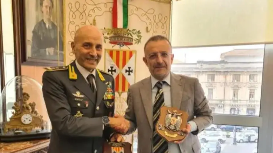 Catanzaro, Mormile riceve il comandante della Gdf: il Musmi possibile sede del Museo delle Fiamme gialle   images Catanzaro, Mormile riceve il comandante della Gdf: il Musmi possibile sede del Museo delle Fiamme gialle