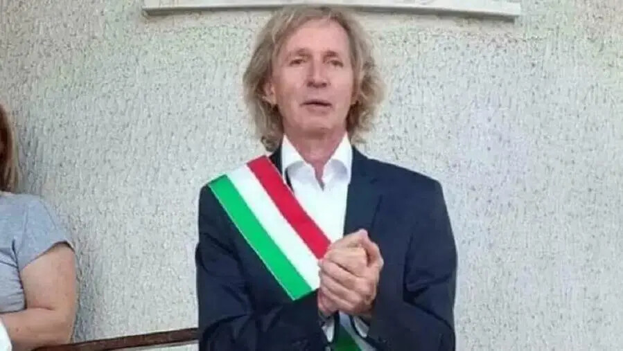 Caulonia, il sindaco Cagliuso chiede un’accelerazione sui lavori per la realizzazione della “Casa di Comunità”
images Caulonia, il sindaco Cagliuso chiede un’accelerazione sui lavori per la realizzazione della “Casa di Comunità”