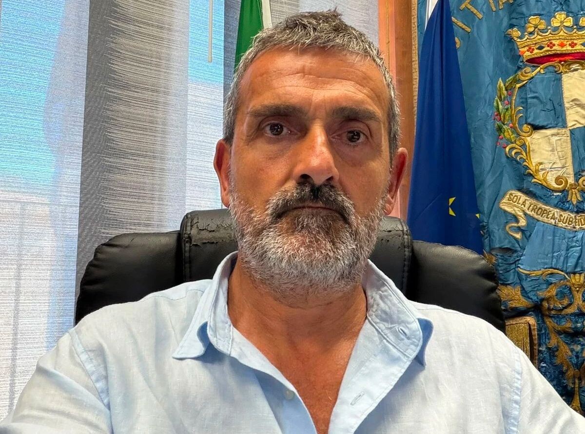 images Macrì: "Rinforzi alla Questura di Vibo e al Commissariato di Tropea essenziali per governare la bellezza"