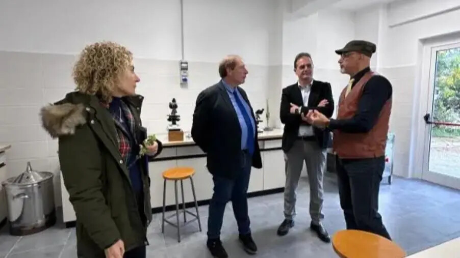 images Corigliano-Rossano, sindaco e consiglieri di Altomonte in vista all'Istituto 'Majorana'