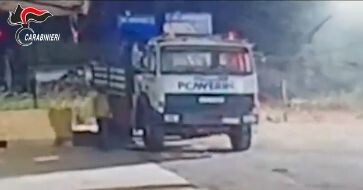 images Blitz a Isola Capo Rizzuto, al circo si pretendeva di andare gratis "per non aver alcun fastidio"