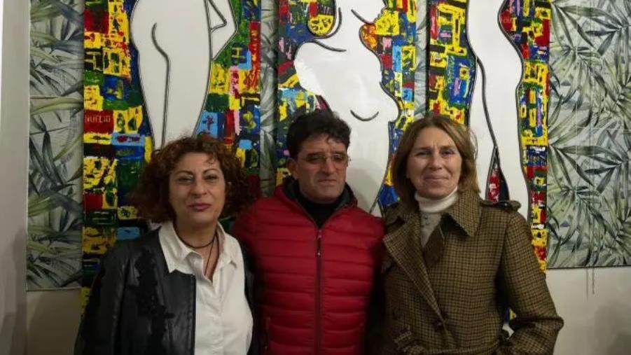 Catanzaro all'insegna dell'arte: presentata in centro l'esposizione di Nuccio Loreti images Catanzaro all'insegna dell'arte: presentata in centro l'esposizione di Nuccio Loreti