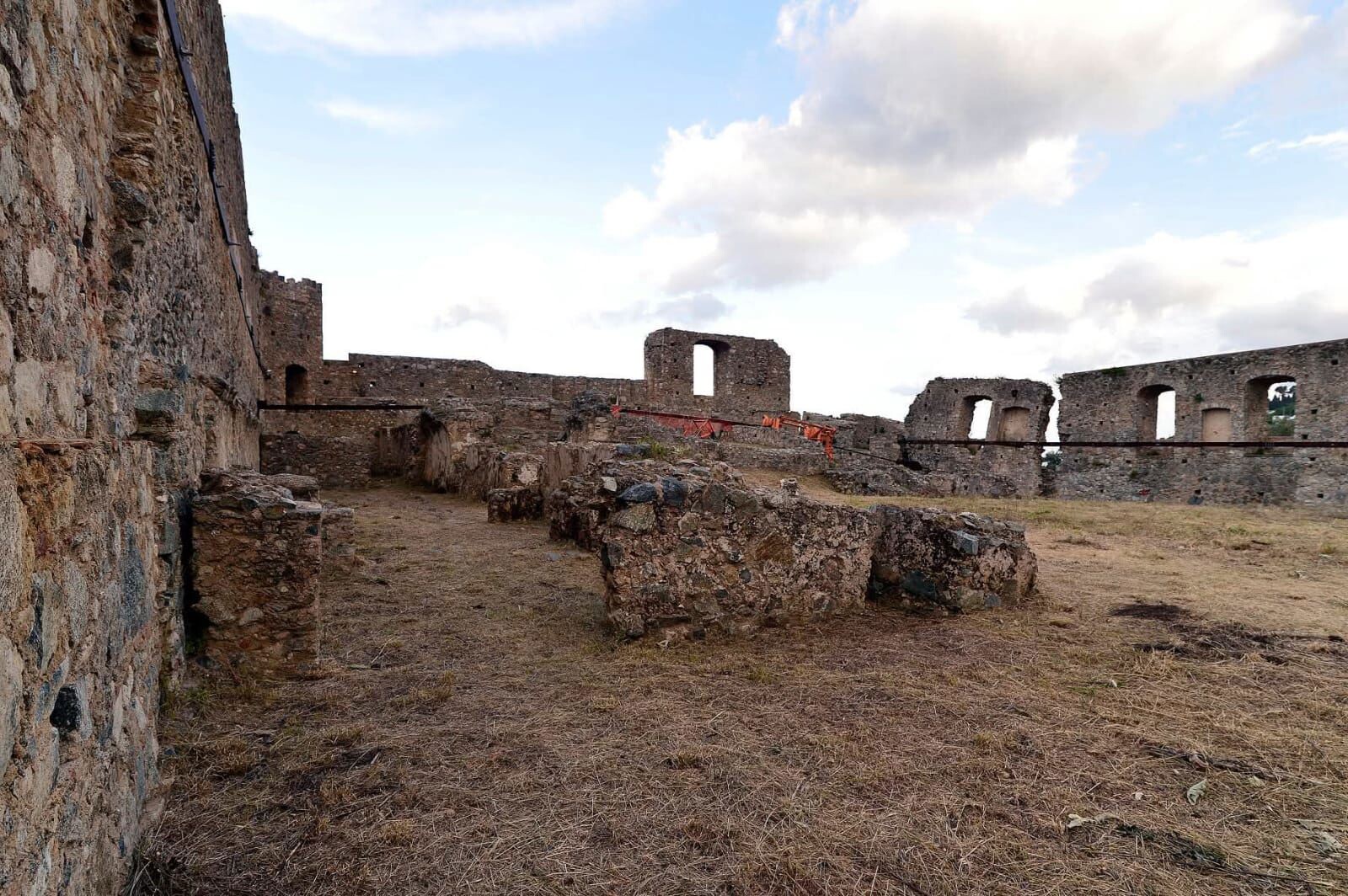 images Grangia di Montauro, scatta l'allarme: il commissario Giacobbe interviene e chiarisce