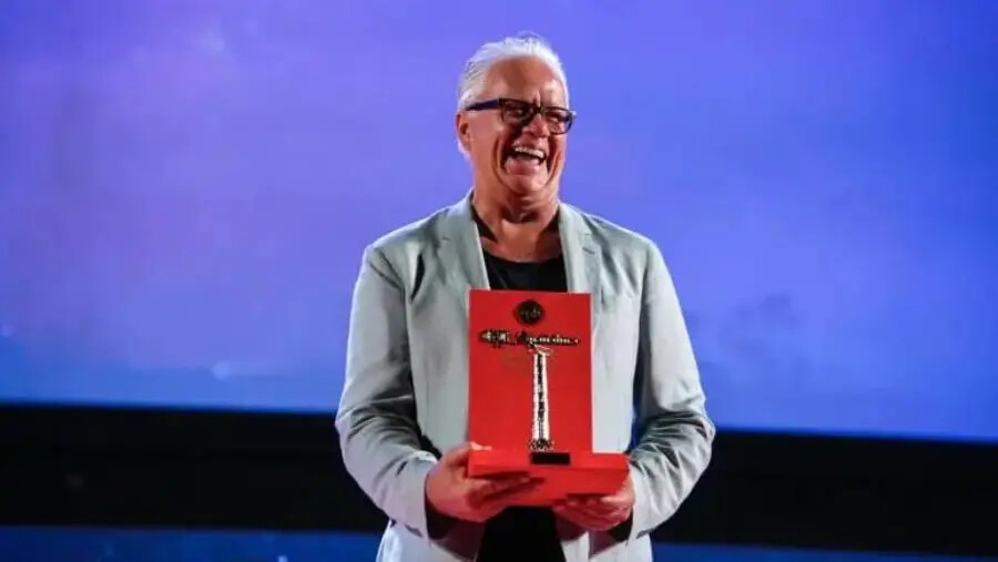 MGFF, da “Le Ali della Libertà” a Catanzaro: la Calabria accoglie il Premio Oscar Tim Robbins
images MGFF, da “Le Ali della Libertà” a Catanzaro: la Calabria accoglie il Premio Oscar Tim Robbins