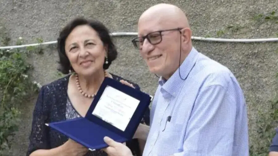 Lamezia, Alfonso D’Agostino si aggiudica il V Concorso Letterario Nazionale "Dario Galli" images Lamezia, Alfonso D’Agostino si aggiudica il V Concorso Letterario Nazionale "Dario Galli"