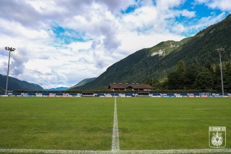 images Amichevole, Napoli e Catanzaro in campo alle 18: le formazioni ufficiali