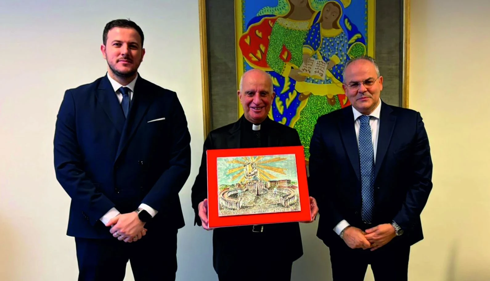 A Monsignor Fisichella l’opera  “Cristo: luce che illumina la speranza dell’umanità” di Michele Affidato
