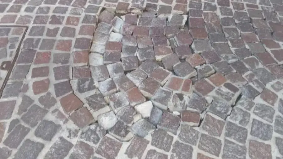 images Centro storico di Catanzaro, un residente: "Le vie Poerio e Raffaelli da percorrere a cavallo col calesse"