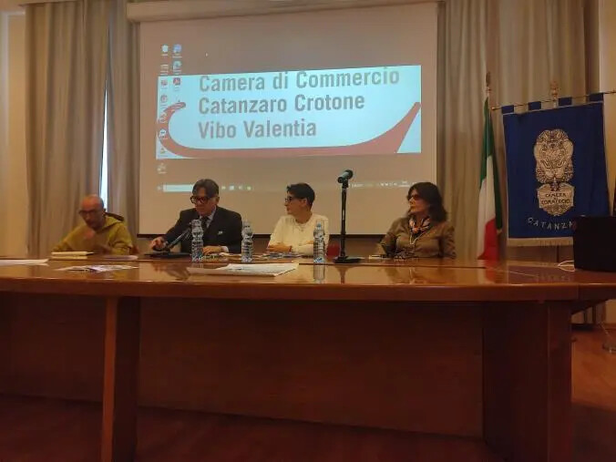 images Inaugurata alla Camera di Commercio di Catanzaro la mostra "Comics Food" 