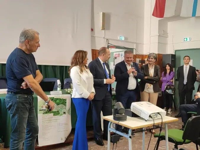 images Transizione energetica, a Catanzaro il "Grimaldi-Pacioli-Petrucci-Ferraris-Maresca" incontra il GSE